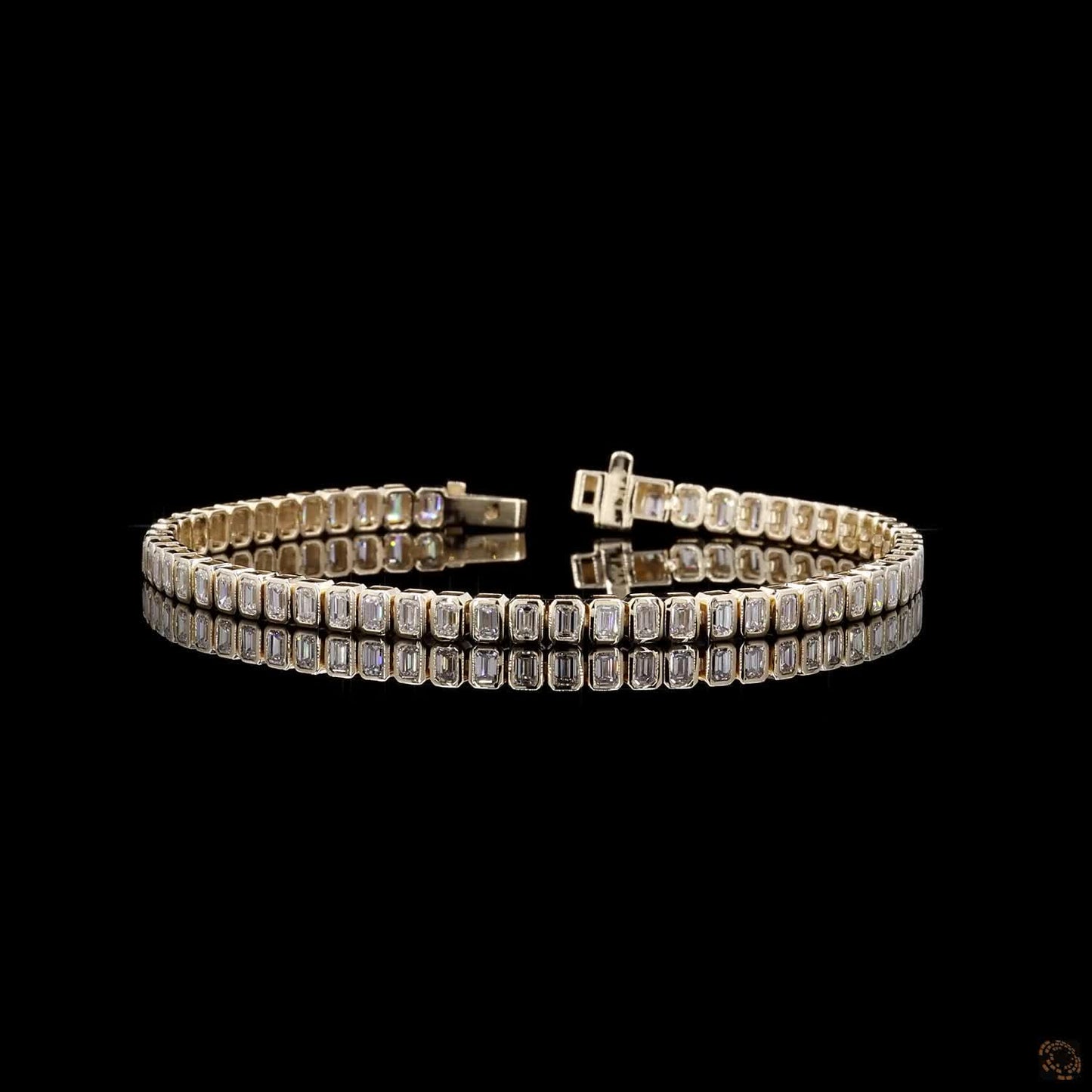 4.76 Ct Emerald Lab Grown Diamond Bezel Bracelet