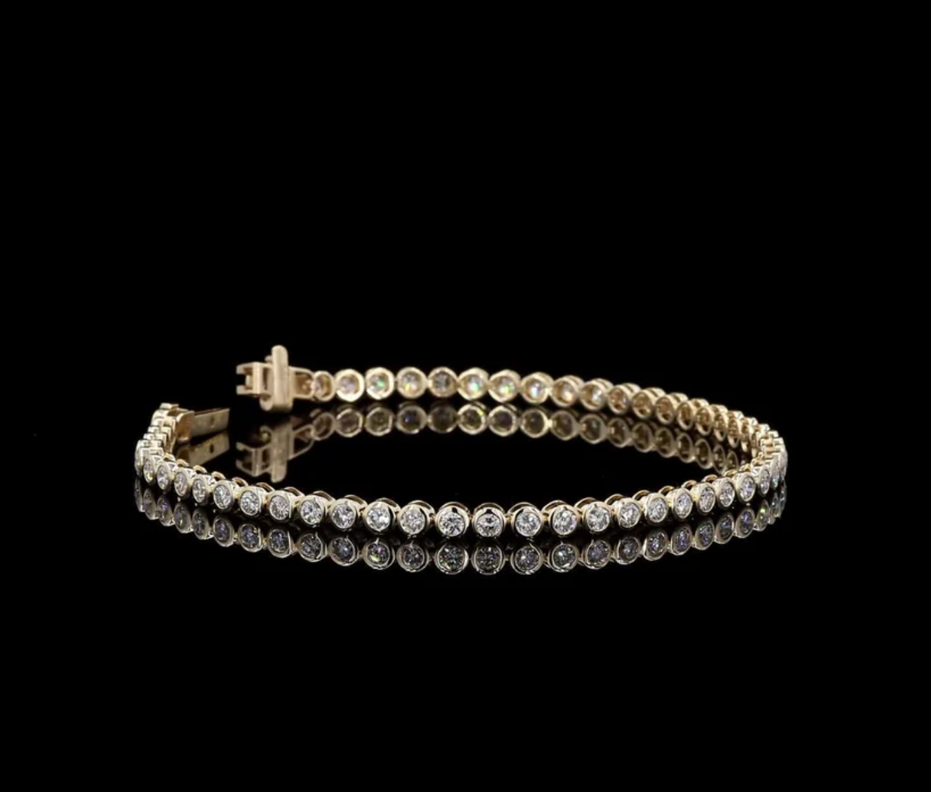 2.77 Ct Round Lab Grown Diamond Bezel Bracelet